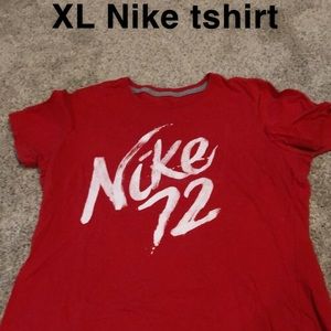 Women’s Nike tshirt